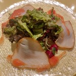 タヴォロッツァ - カジキマグロの軽いスモークサラダ仕立て