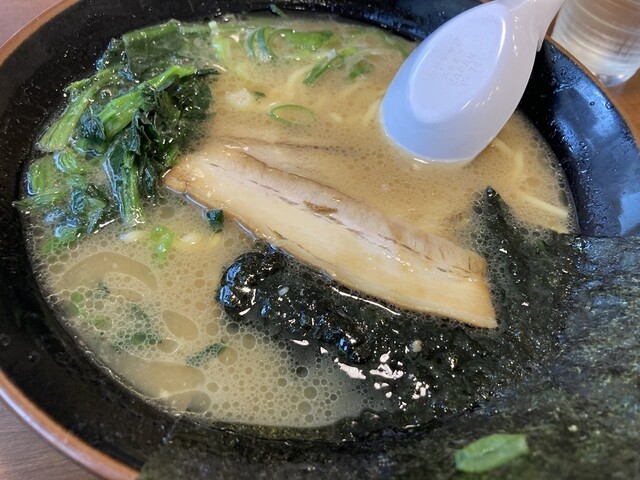 よこはま軒 エスモール店（よこはまけん） - 鶴岡（ラーメン）