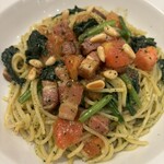 HARBS - ベーコンとほうれん草のパスタ
