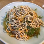 手作り餃子の店 吉春 - 