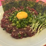 大衆韓国 - 大皿韓国ユッケ