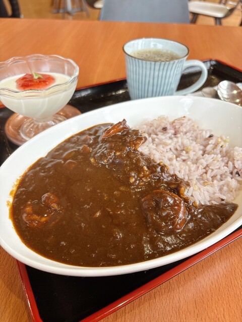 薬膳喫茶 YOYOJOJO（ヨーヨージョージョー） &ndash; 鷹ノ巣の癒しカフェ