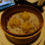 台湾小籠包 - ペーパーとの密着度高し