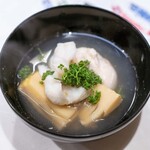 うを徳 - 2025.4 花山椒鍋（鰹節と利尻昆布の吸い地、鯛白子、鯛の皮、山城産筍、七尾産イズカサゴ1.6kgサイズ）