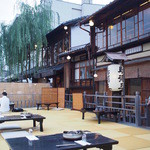 鳥彌三 - 納涼床