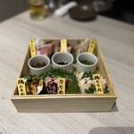 めしや因すけ 狸小路店 - 特選肉刺し重箱六種盛り合わせ