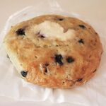 Diamond Head Market & Grill - スコーン(ブルーベリークリームチーズ)