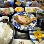 海 - あみ定食（980円）