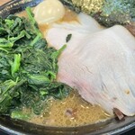 家系ラーメン王道家直伝 との丸家 - 