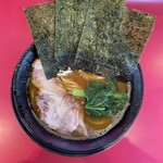 家系ラーメン たつ家 - 