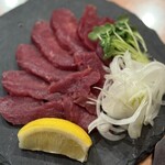 馬ともつ鍋 うまかっちゃ - 