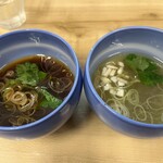 麺処 有彩 - 左…醤油味　右…塩味　筆者は塩派です(^^)