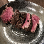 肉山 - 7．サガリの塩漬け黒胡椒のせ