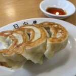 青竹手打ラーメン 日向屋 - けっこうな大きさ、良い焦げ目