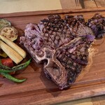 オステリア イル レオーネ - ランチコースメインのビステッカ