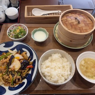 口コミ一覧 : 紫藤花 （シトウカ） - 丸太町（京都市営）/中華