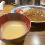 レストラン 中里 - みそ汁付きです