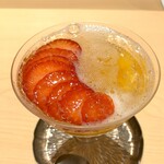 銀座 しのはら - スパークリングワインをたっぷりかけて