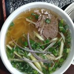 フォーシンタスキッチン - フォー。だしと牛肉の味が相乗効果となり美味しいです。