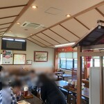 元祖しょうゆうどん 小縣家 - 広い店内◎