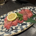 個室焼肉 頂 - 