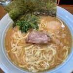 寿々喜家 本店 - ラーメン中、味玉