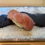 六緑 - 大トロ　あたりまえの旨さ