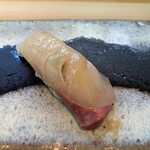 六緑 - シマアジ