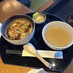 The Pier First Class Lounge - 照り焼きチキンは味噌汁付き？