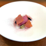 modest - 赤葡萄のアイス。