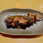 川万 - 肝焼き590円、でっかい肝が6個。美味しかった！