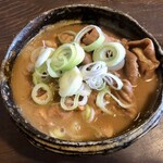 根岸屋 - モツ煮　¥600-