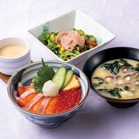 銀鮭いくら丼御膳