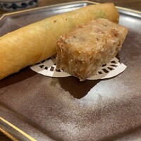 正宗広東私房菜サワダ 梅田エスト店 - 大根餅と春巻