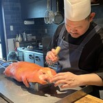 仁修樓 - 皮目に細かく穴をあけています