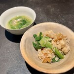 仁修樓 - 台湾野菜と腐乳炒めのおこげごはん　蛤と地鶏のスープ