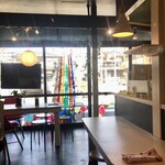 クレープ衣 - 店内1