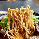麺屋　たか - 細縮れ麺バリカタ！担々麺はやっぱり細麺が合います