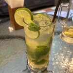 UGO Bar & Restaurant - 