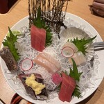 海鮮ダイニング美喜仁館 - 刺身の盛り合わせ