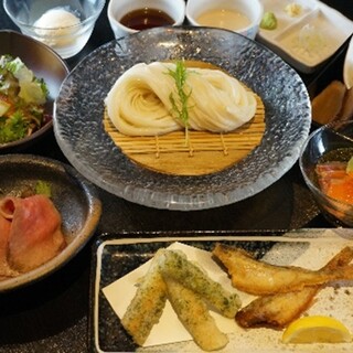 あきた美彩館_2