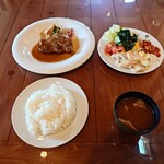 こぶたの家 - このお店の人気メニューと書かれていた

●ミニだいすけ焼き（150g） ¥1,930

を注文してみた

養豚場直営のレストランという事で
かなり期待していたのだけど、、、
結果は、、、ねえ⤵️（笑）