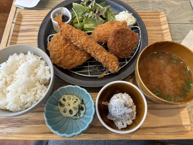 Ginza Seikado Fruits Parlor × Tanita Cafe