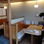 うに むらかみ 函館本店 - 木を基調とした、落ち着く和の空間です✨