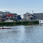 ヌードル＆スパイスカレー 今日の1番 - 【東京大学vs一橋大学】　対抗端艇部の大会
