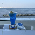 cafe 海と硝子 - ★「海色ライチソーダフロート」950円（2025.2/28）