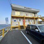 cafe 海と硝子 - 店舗外観