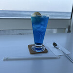 cafe 海と硝子 - 海色ライチソーダフロート