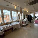 cafe 海と硝子 - 店内