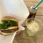 MATSUSHIROBURGER and CAFE - 料理写真:クラシックベーコンエッグチーズバーガー＋レギュラーセット